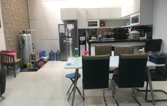 Rumah 2 lt di cluster Asia Greenlake sdh renov total