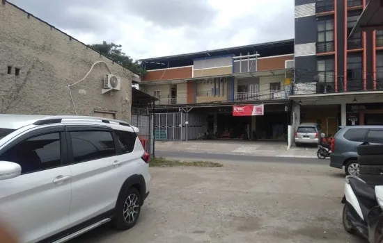 Dua Bidang Tanah berdampingan
