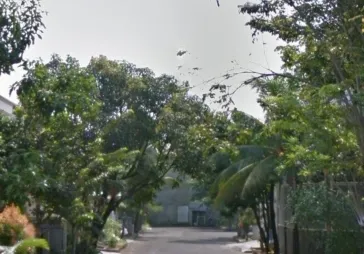 Rumah sewa full renovasi 2lt 4KT siap huni rapi