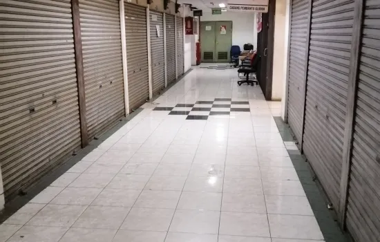 kios gandeng glodok jaya buliding