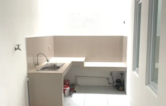 Rumah cantik mungil 1.5 lantai 3KT siap huni