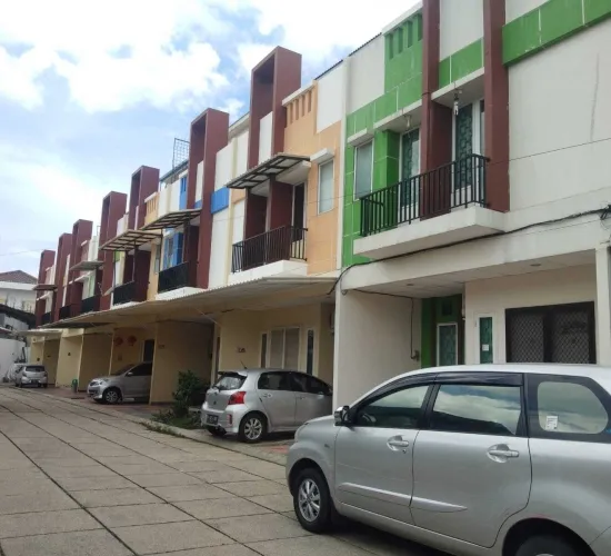 taman cosmos jakbar , lt 87m2 , 3 lantai