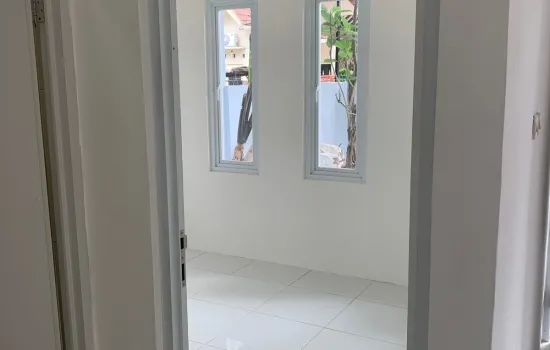 Rumah cantik mungil 1.5 lantai 3KT siap huni