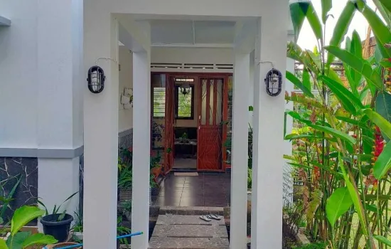 Rumah  sejuk Ciwaruga Bandung. Luas tanah 515 m2. RP 3.2M
