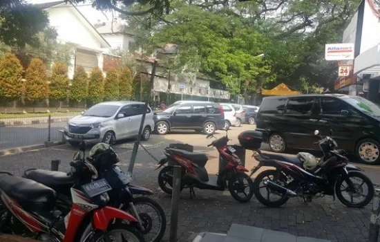 Dijual Ruko Bagus, Strategis Pondok Indah