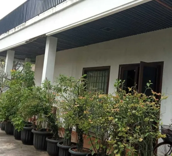 Rumah 2 lantai , lokasi bagus ,3KT, 2KM