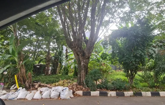 Lokasi strategis. bebas banjir.