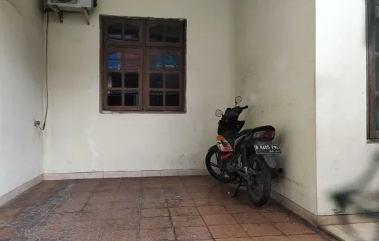 Disewakan Rumah Siap Huni di  Jelambar, Jakarta Barat.