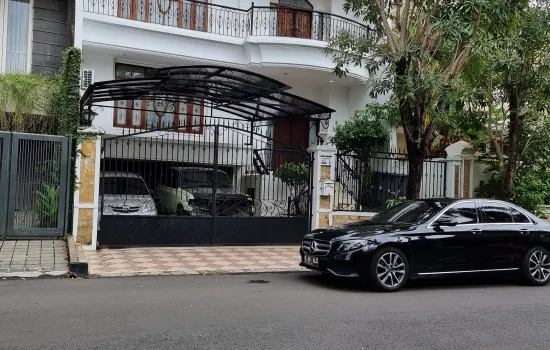 Rumah Split Level di TPB, selangkah ke sekolah Springfield