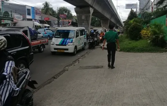 ruko komersial jl ciledug raya keb lama jaksel