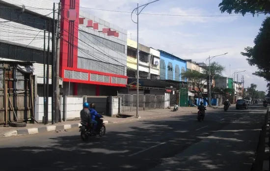 Dijual atau Disewakan Ruko Gandeng di Jl. TB. Angke, Jakarta