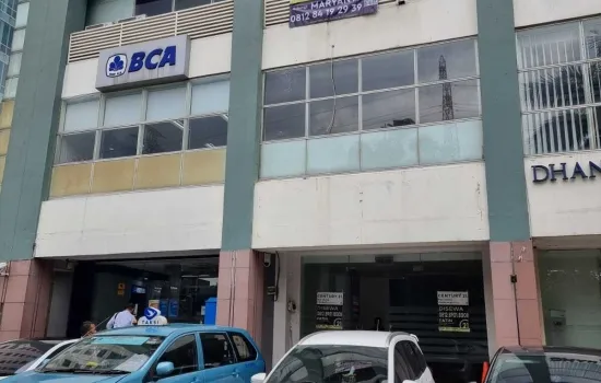 Ruko 3 lt sederetan BCA di Apt Patria Park Jl DI Panjaitan