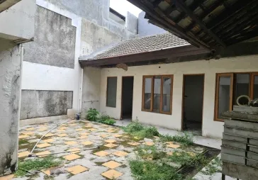 Dijual rumah lokasi strategis di Tebet