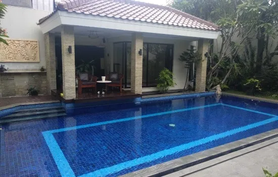 quebec mansion jl pertanian raya lebak bulus jaksel