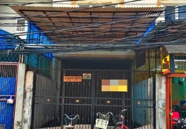 Disewakan 1 unit ruko di Jelambar, Jakarta Barat.