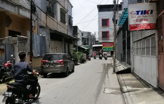 tinggal 1 unit lagi jl jelambar utama 10 lt 76m2