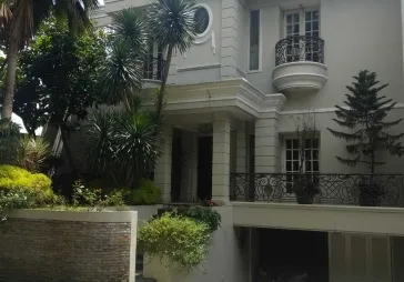 quebec mansion jl pertanian raya lebak bulus jaksel
