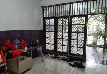 Rumah huk 1lt kemang pratama seluas 340m