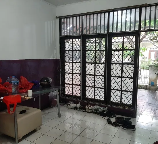 Rumah huk 1lt kemang pratama seluas 340m