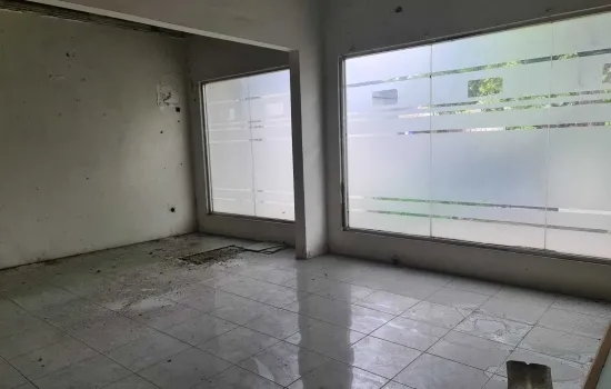 Dijual rumah lokasi strategis di Tebet