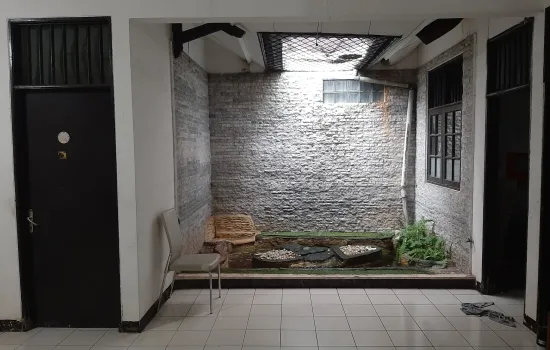 Rumah huk 1lt kemang pratama seluas 340m