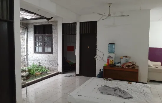 Rumah huk 1lt kemang pratama seluas 340m