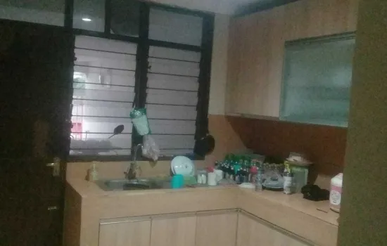 Rumah siap huni , bagus ,4 kamar Tidur, 2kamar mandi dan 1KT