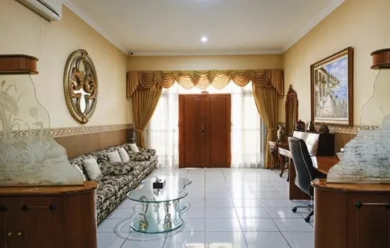 Rumah Kt  5+2, Km 4+1 Cipete . Jakarta selatan