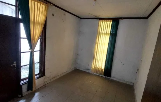Rmh 2lt tmn beverly lippo cikarang dijual hrg NJOP