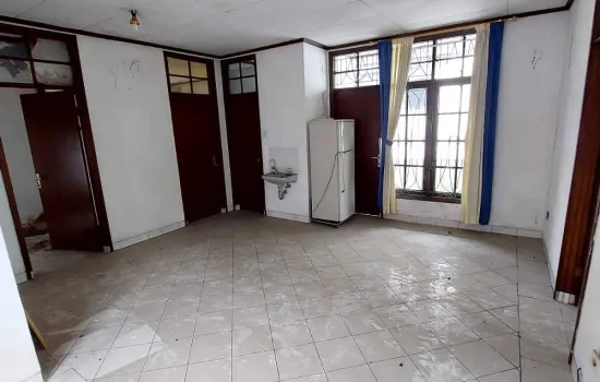 Rmh 2lt tmn beverly lippo cikarang dijual hrg NJOP