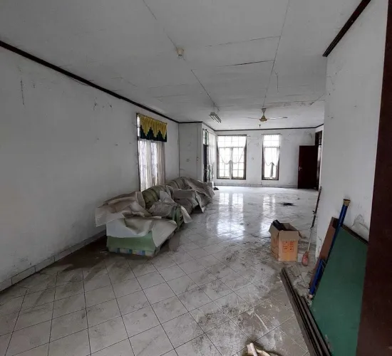 Rmh 2lt tmn beverly lippo cikarang dijual hrg NJOP