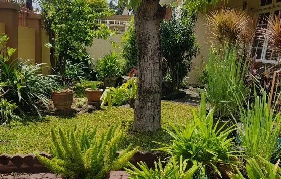 Dijual rumah 2 lantai di Duri Kepa