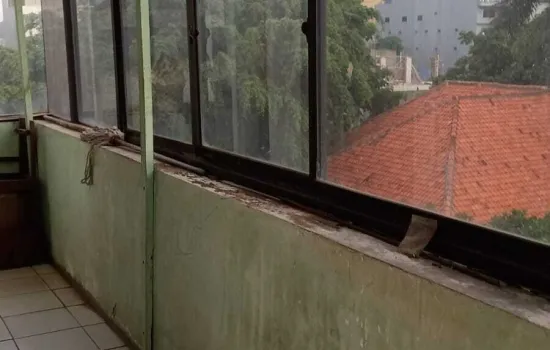 Dijual rumah di jl pembangunan 2 gajah mada jakarta pusat