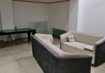 Rumah 3 lantai di Tomang