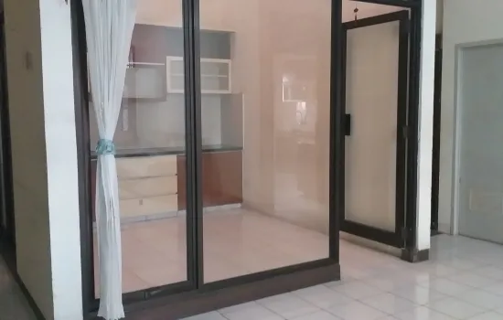 Disewakan Rumah Siap Huni Palem Semi Tangerang