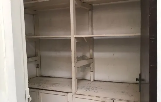 Rumah bagus siap huni 3 Kt ,2KM  lokasi strategis