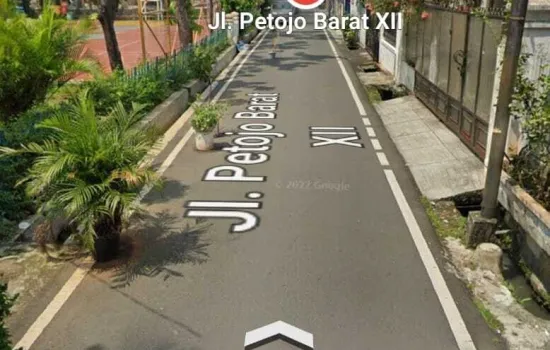 Rumah strategis bebas banjir