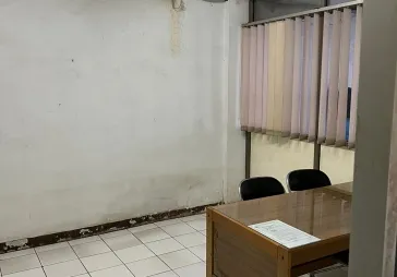 Ruko 4lantai siap huni cocok untuk membersihkan walet
