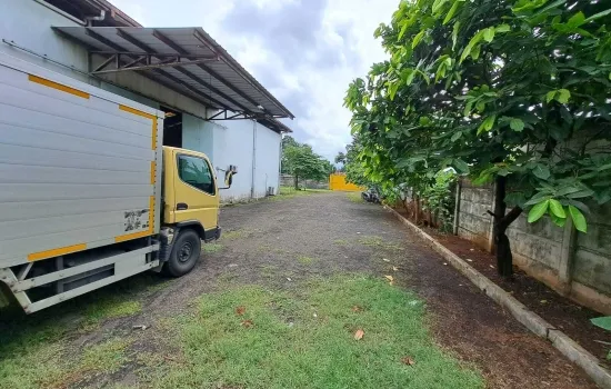 Strategis Dkt bandara Soetta, cont 40' bisa masuk