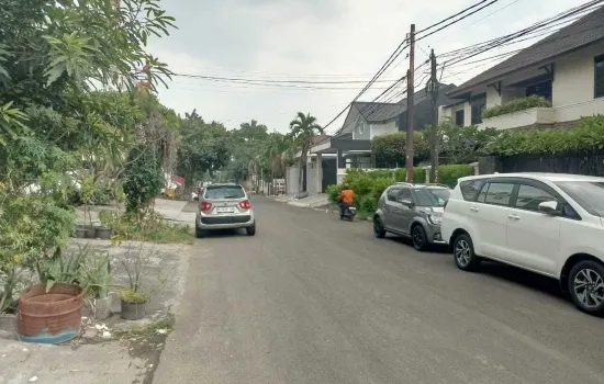 taman kedoya baru luas tanah 400m2