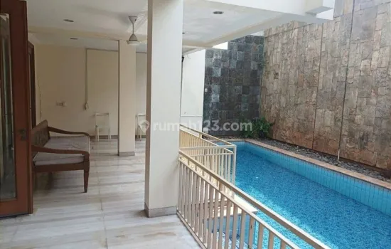 Patra kuningan