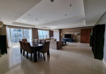 Permata Hijau Residence  tower Abelia 3 BR   study room