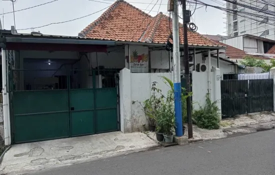 Rumah lama di jl pembangunan 2 jakpus lt 295m2