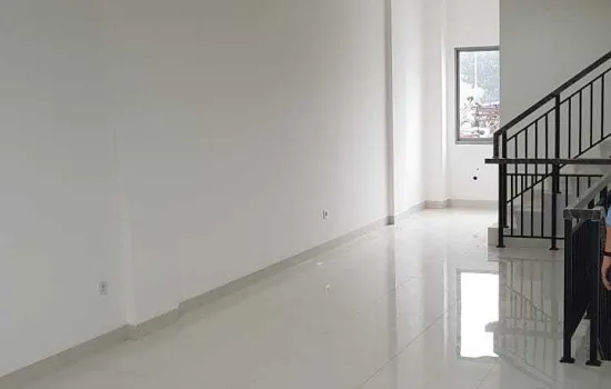 Pasar Modern Timur BSD LT 60m2 3 lt hadap Boulevard