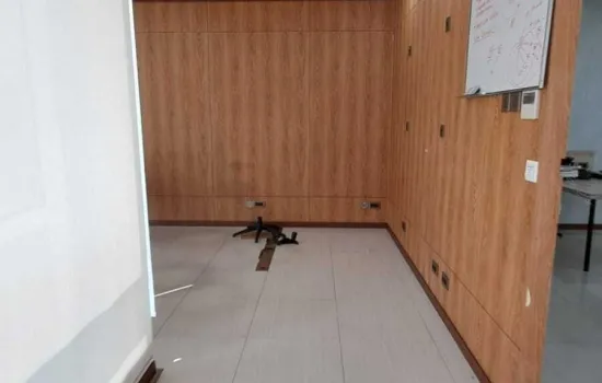 Kantor lokasi strategis di puri indah luas 101 m2