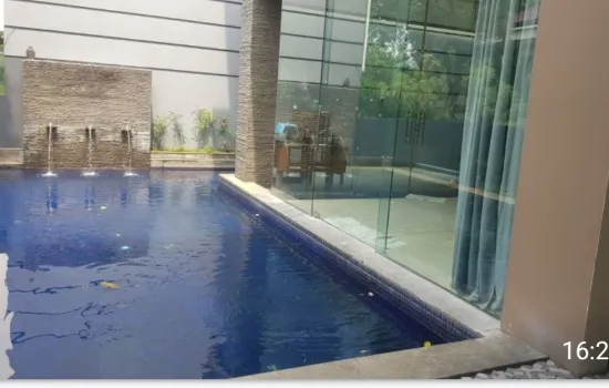 Mewah split level Permata Hijau