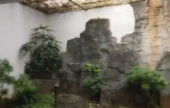 Rumah Depan Danau Sunter Disewakan