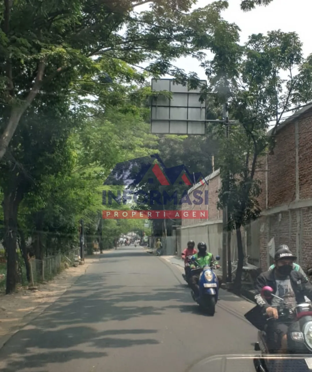 Lokasi bagus pinggir jalan raya