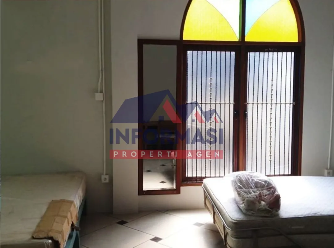 Kebayoran Lama Kubur Islam 343/270 110jt 4,6M