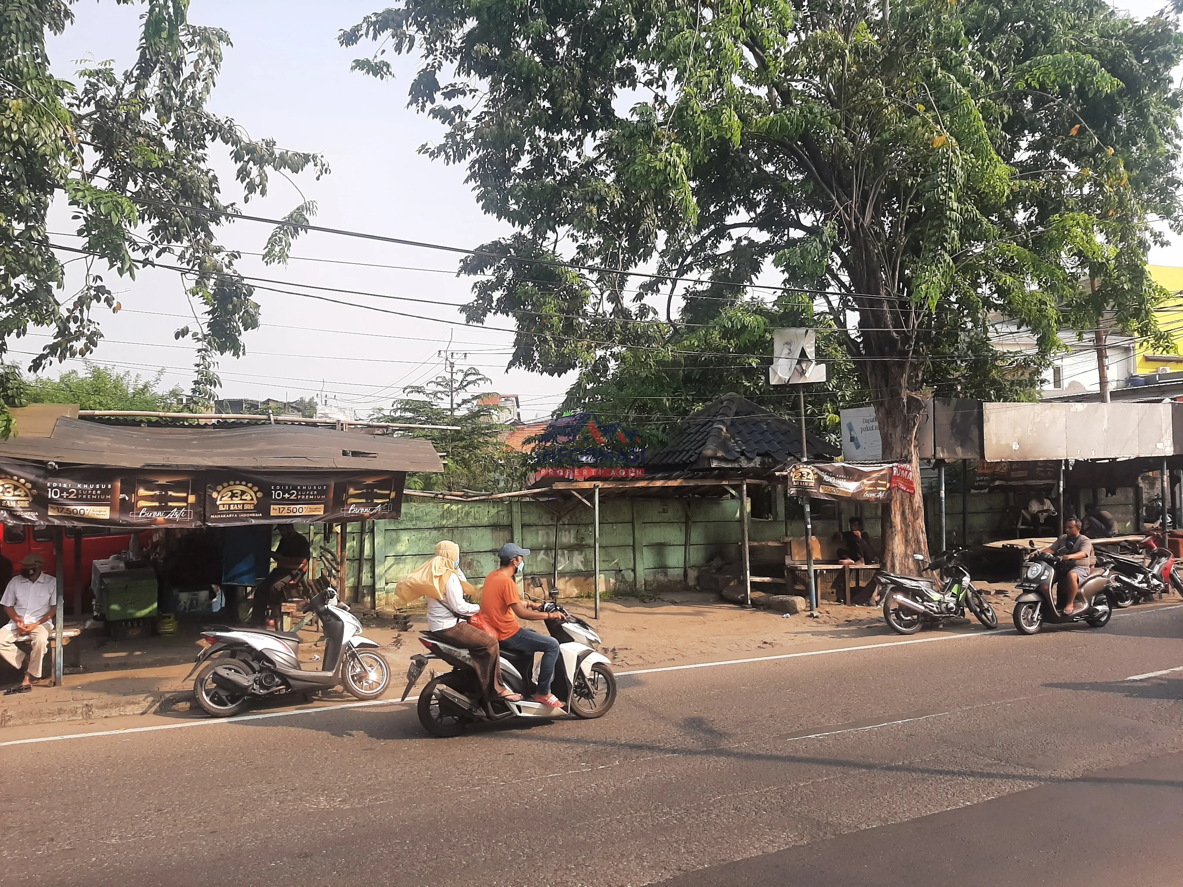 Tanah huk jl ciledug raya seluas 900m sdh SHM